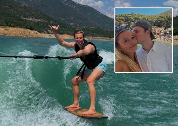 色aaa